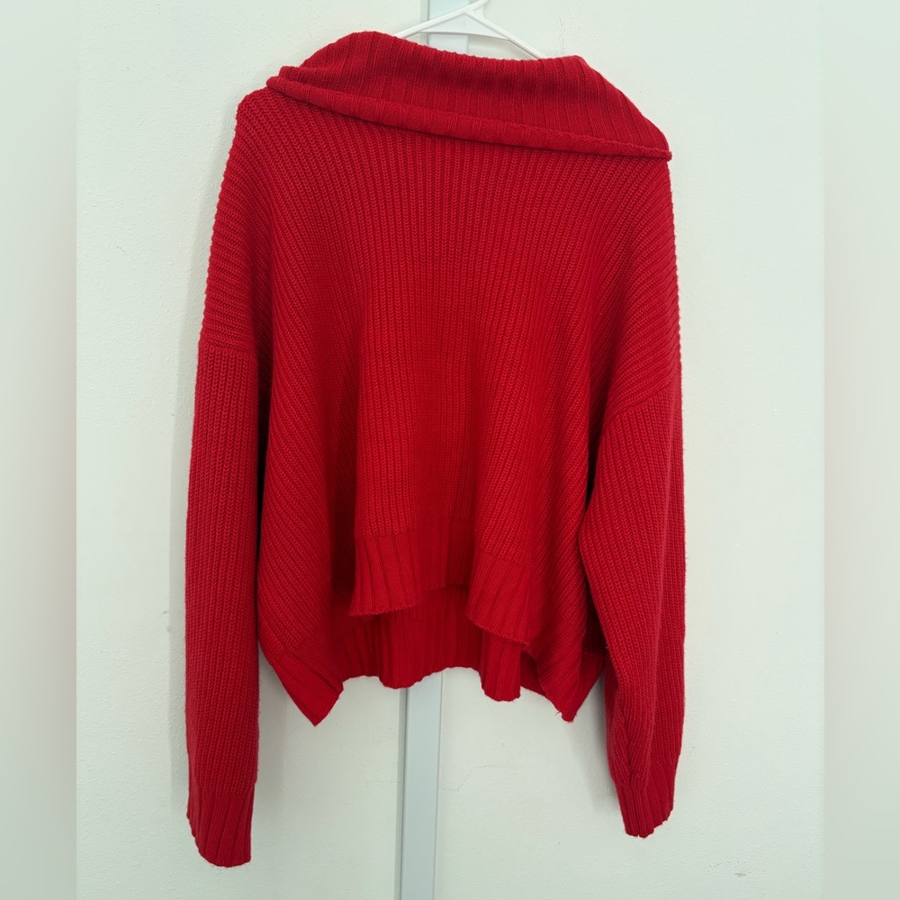 Future Collective Kahlana Barfield
Brown Target Red Crop Sweater